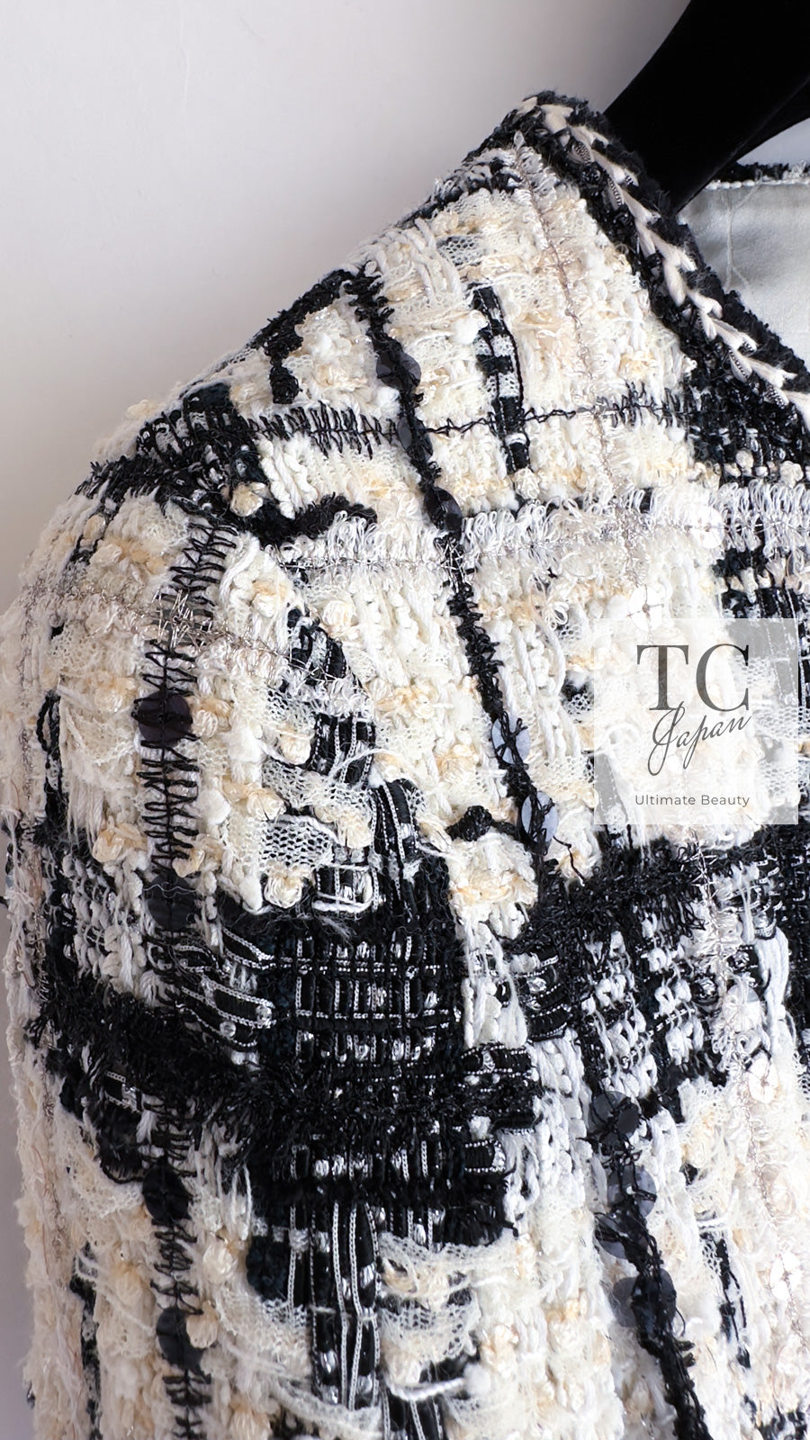 CHANEL 06PF Black Ivory Gripox Buttons Lesage Tweed Jacket 38 シャネル アイボリー ブラック グリポワ 宝石 ボタン ルサージュ ツイード ジャケット 即発