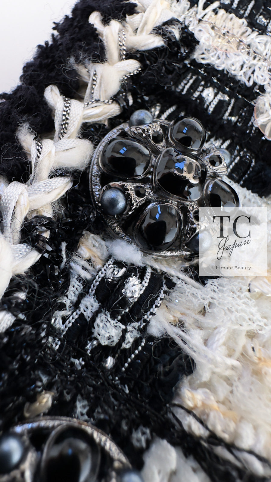 CHANEL 06PF Black Ivory Gripox Buttons Lesage Tweed Jacket 38 シャネル アイボリー ブラック グリポワ 宝石 ボタン ルサージュ ツイード ジャケット 即発