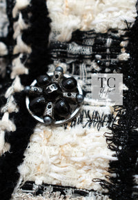 CHANEL 06PF Black Ivory Gripox Buttons Lesage Tweed Jacket 38 シャネル アイボリー ブラック グリポワ 宝石 ボタン ルサージュ ツイード ジャケット 即発