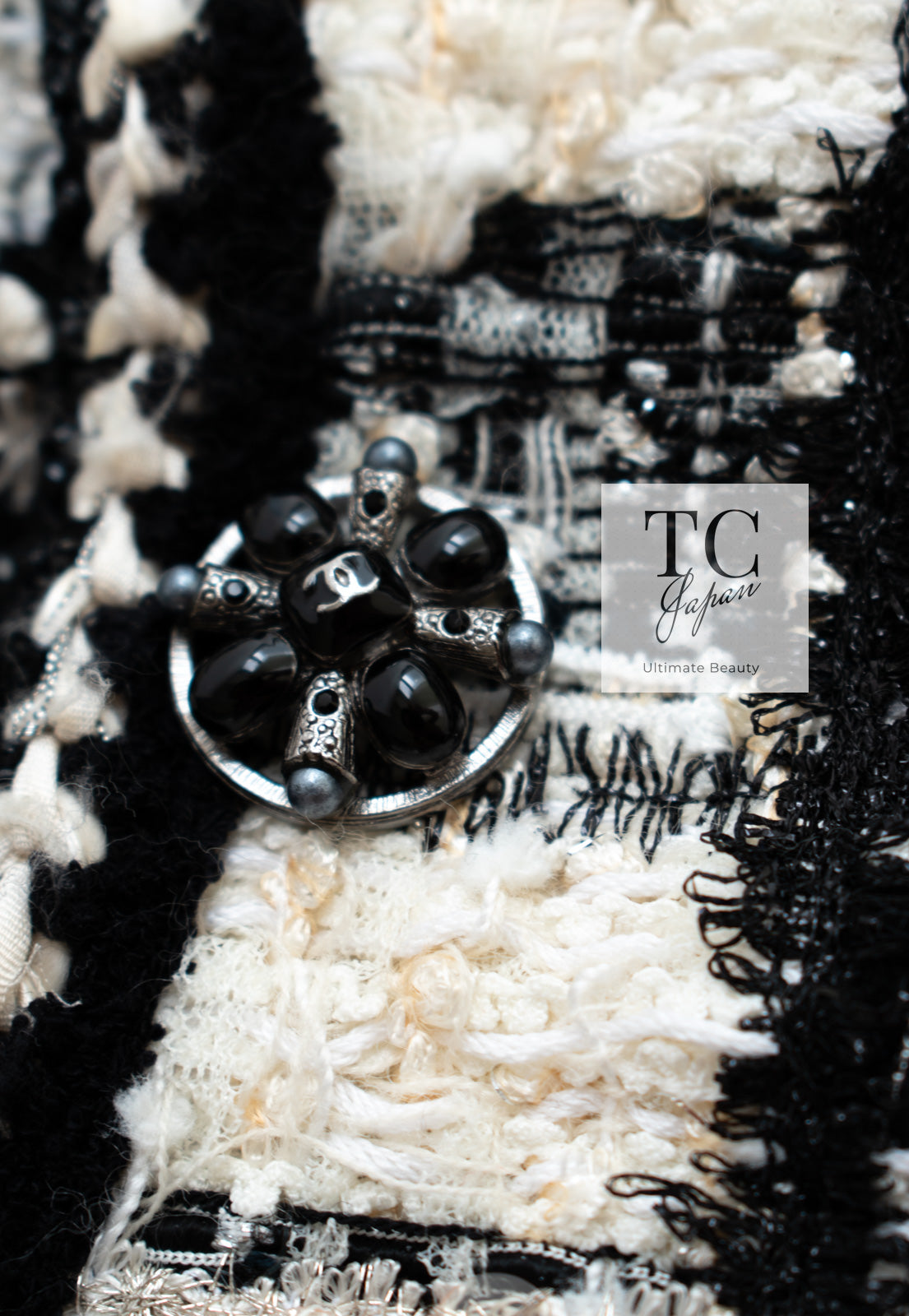 CHANEL 06PF Black Ivory Gripox Buttons Lesage Tweed Jacket 38 シャネル アイボリー ブラック グリポワ 宝石 ボタン ルサージュ ツイード ジャケット 即発