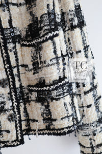 CHANEL 06PF Black Ivory Gripox Buttons Lesage Tweed Jacket 38 シャネル アイボリー ブラック グリポワ 宝石 ボタン ルサージュ ツイード ジャケット 即発
