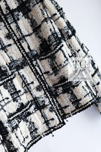 CHANEL 06PF Black Ivory Gripox Buttons Lesage Tweed Jacket 38 シャネル アイボリー ブラック グリポワ 宝石 ボタン ルサージュ ツイード ジャケット 即発