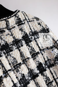 CHANEL 06PF Black Ivory Gripox Buttons Lesage Tweed Jacket 38 シャネル アイボリー ブラック グリポワ 宝石 ボタン ルサージュ ツイード ジャケット 即発