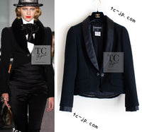 CHANEL 06PF Black Wool Silk Collar Gripoix Button Jacket 34 46 シャネル ブラック ウール シルク襟 グリポア 宝石ボタン ジャケット 即発