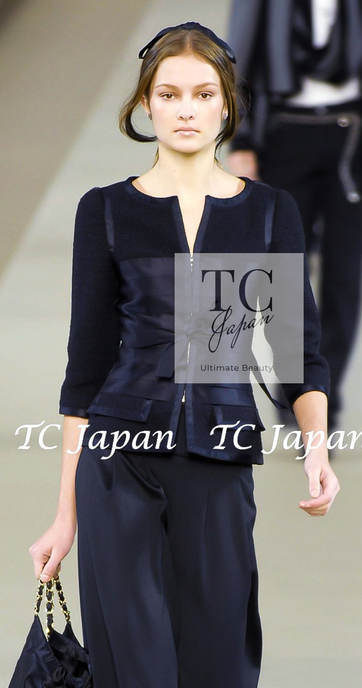 CHANEL 06A Black Wool Silk Ribbon Collarless Jacket Audrey Hepburn 38 シャネル ブラック ウール シルク リボン ノーカラー ジャケット オードリー ヘップバーン 即発