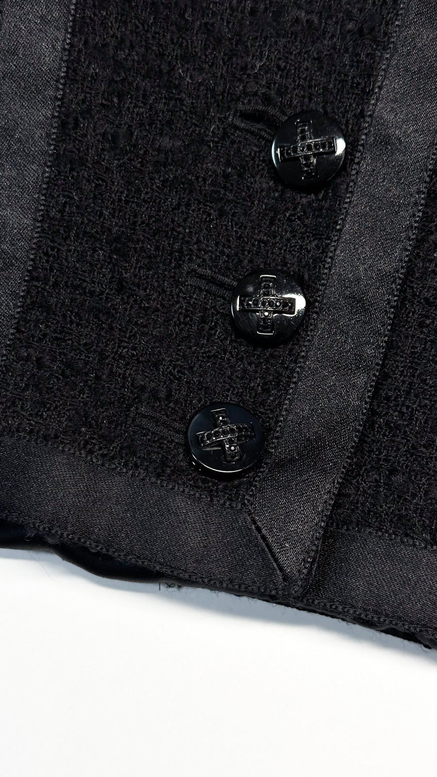 CHANEL 06A Black Wool Silk Ribbon Collarless Jacket Audrey Hepburn 38 シャネル ブラック ウール シルク リボン ノーカラー ジャケット オードリー ヘップバーン 即発