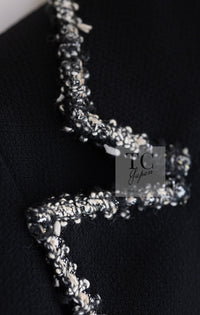 CHANEL 05C Black CC Logo Emblem Blazer Jacket 38 シャネル ブラック CC ロゴ エンブレム ブレザー ジャケット 即発