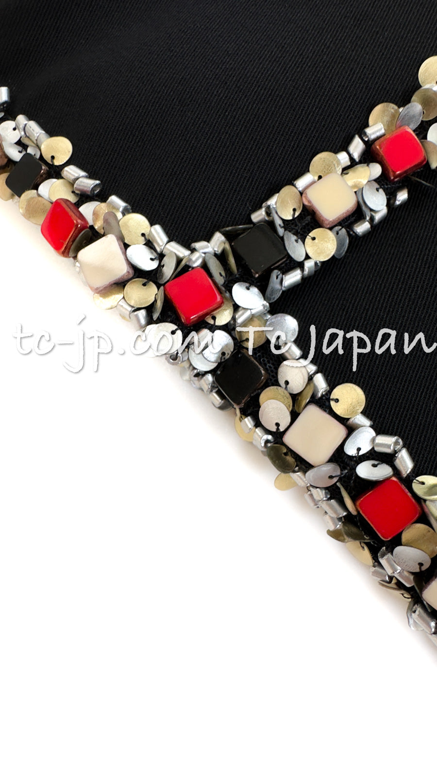 CHANEL 05C Black Beads Trim Wool Blazer Jacket Collectors Item 36 38 シャネル ブラック ビジュー トリミング ウール ブレザー ジャケット ミランダ カー着 即発 - TC JAPAN