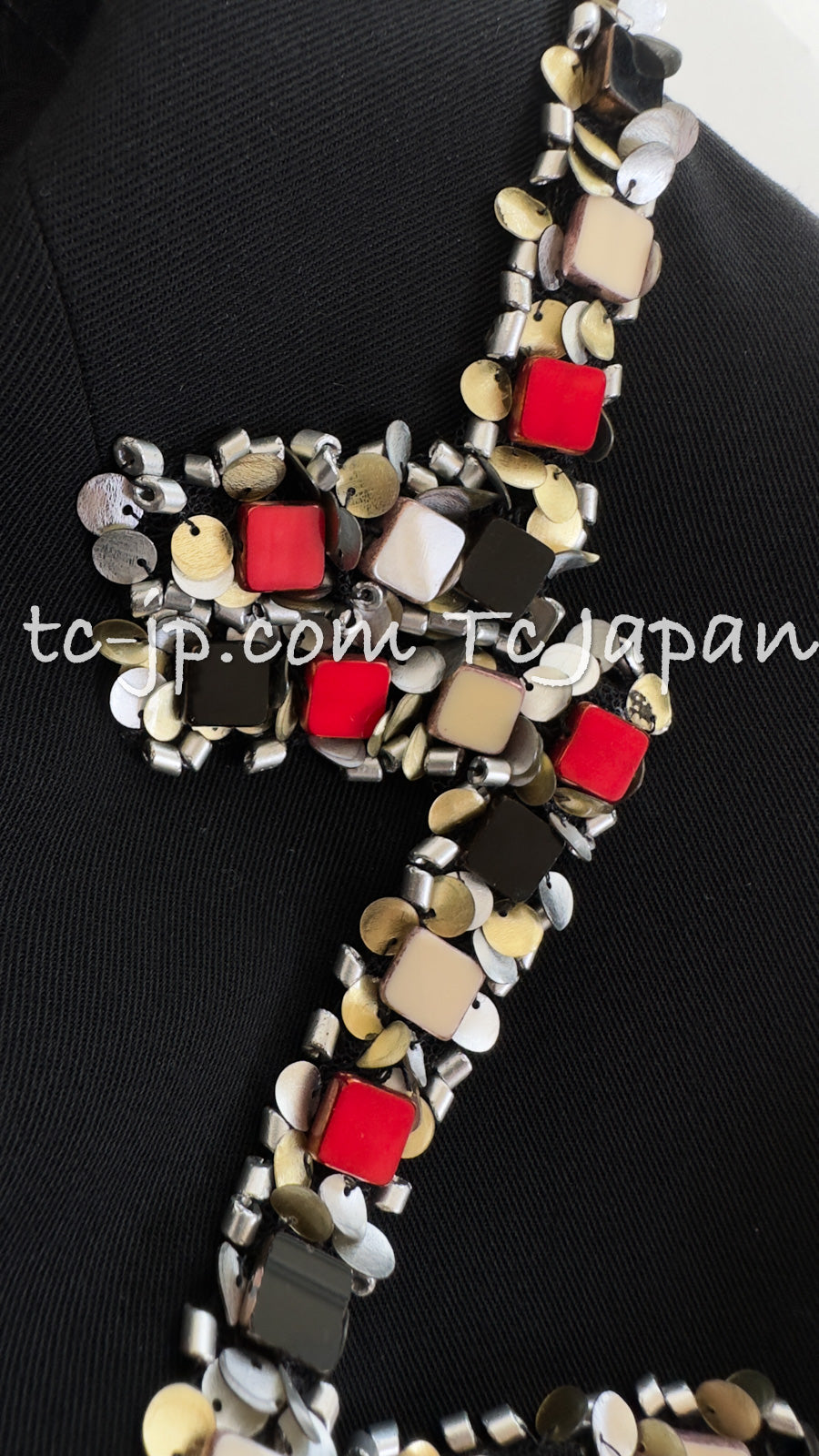 CHANEL 05C Black Beads Trim Wool Blazer Jacket Collectors Item 36 38 シャネル ブラック ビジュー トリミング ウール ブレザー ジャケット ミランダ カー着 即発 - TC JAPAN