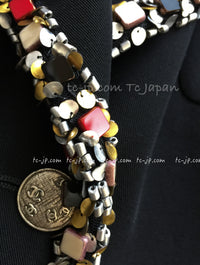 CHANEL 05C Black Beads Trim Wool Blazer Jacket Collectors Item 36 38 シャネル ブラック ビジュー トリミング ウール ブレザー ジャケット ミランダ カー着 即発 - TC JAPAN
