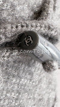 CHANEL 21B Gray Silver Wool Alpaca Blouson Duffel Coat 36 38 シャネル グレー シルバー ウール アルパカ ブルゾン ダッフル コート 即発