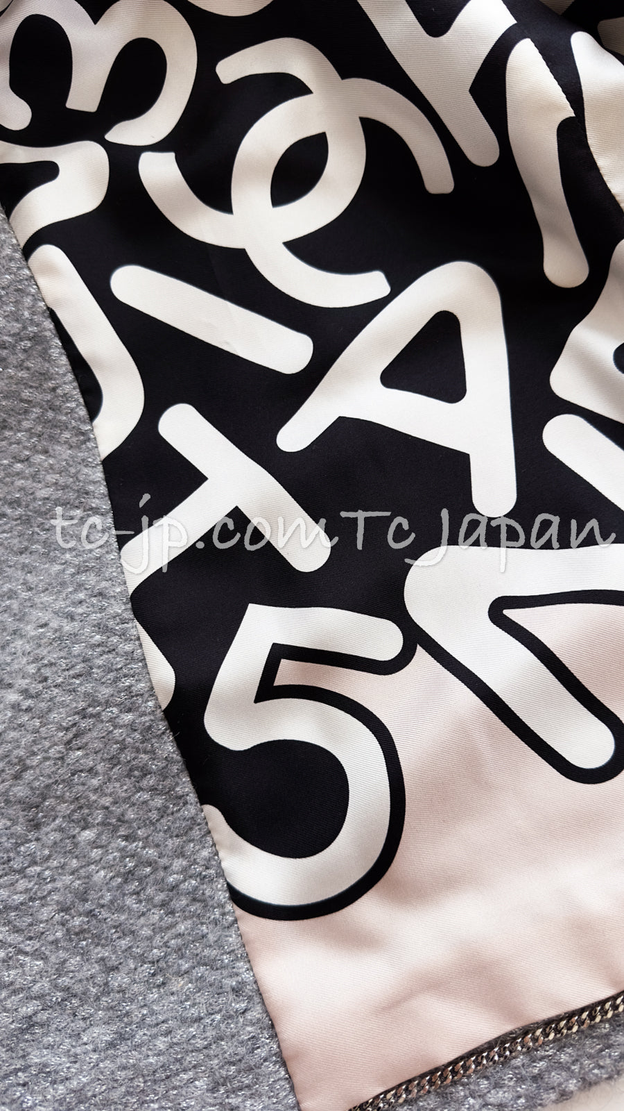 CHANEL 21B Gray Silver Wool Alpaca Blouson Duffel Coat 36 38 42 44 46 シャネル グレー シルバー ウール アルパカ ブルゾン ダッフル コート 即発
