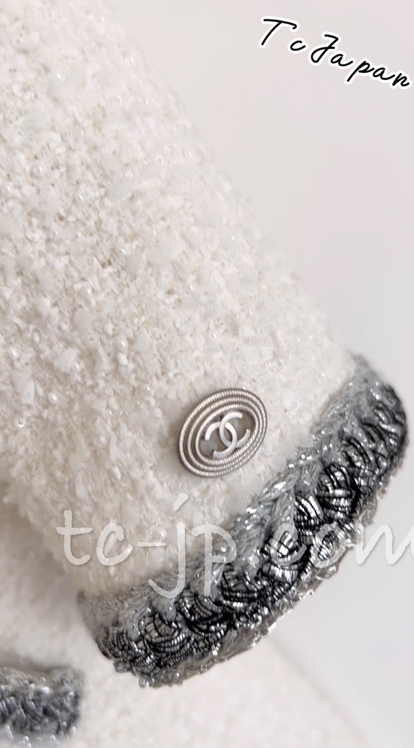 CHANEL 20S White Wool Cotton Braid Trim Beaded Tweed Jacket Coat 34 シャネル ジニー着 ホワイト ウール コットン ブレード トリム ビーズ ツイード ジャケット コート 即発