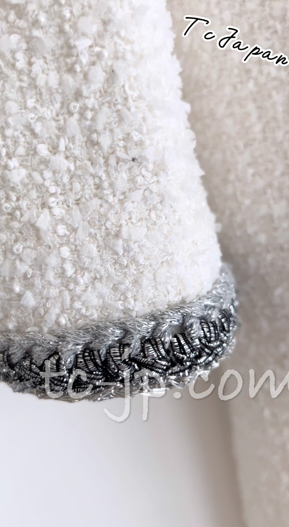 CHANEL 20S White Wool Cotton Braid Trim Beaded Tweed Jacket Coat 34 シャネル ジニー着 ホワイト ウール コットン ブレード トリム ビーズ ツイード ジャケット コート 即発