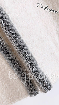 CHANEL 20S White Wool Cotton Braid Trim Beaded Tweed Jacket Coat 34 シャネル ジニー着 ホワイト ウール コットン ブレード トリム ビーズ ツイード ジャケット コート 即発