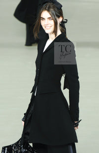 CHANEL 06A Black Wool Tweed Coat 34 36 38 シャネル ブラック ウール ツイード コート ラインストーン ビジュー ボタン即発