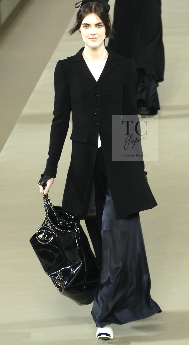 CHANEL 06A Black Wool Tweed Coat 34 36 38 シャネル ブラック ウール ツイード コート ラインストーン ビジュー ボタン即発
