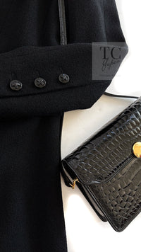 CHANEL 06A Black Wool Tweed Coat 34 36 38 シャネル ブラック ウール ツイード コート ラインストーン ビジュー ボタン即発