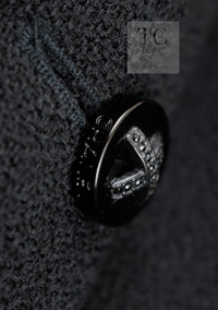 CHANEL 06A Black Wool Tweed Coat 34 36 38 シャネル ブラック ウール ツイード コート ラインストーン ビジュー ボタン即発
