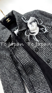 CHANEL 14B Black White Wool Silk Lama Mohair Tweed Coat 36 シャネル ブラック ホワイト ウール シルク ラマ モヘア ツイード コート 即発
