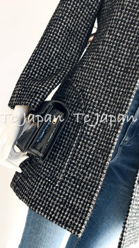 CHANEL 14B Black White Wool Silk Lama Mohair Tweed Coat 36 シャネル ブラック ホワイト ウール シルク ラマ モヘア ツイード コート 即発