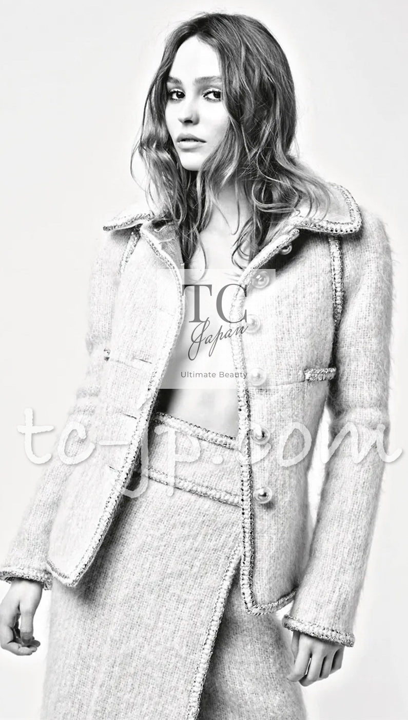 CHANEL 17A Pale Baby Pink Mohair Wool Jacket Coat 36 38 シャネル 軽くてふわふわ 淡い ベビーピンク モヘア ウール ジャケット コート 即発