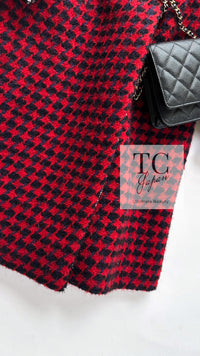 CHANEL 17A Red Black Double Wool Tweed Coat 36 シャネル レッド ブラック ダブル ウール ツイード コート 即発
