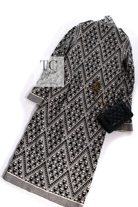 CHANEL 04PF Ivory Black Wool Cashmere Knit Long Cardigan Coat 38 シャネル アイボリー ブラック ウール カシミヤ ニット ロング カーディガン コート 即発