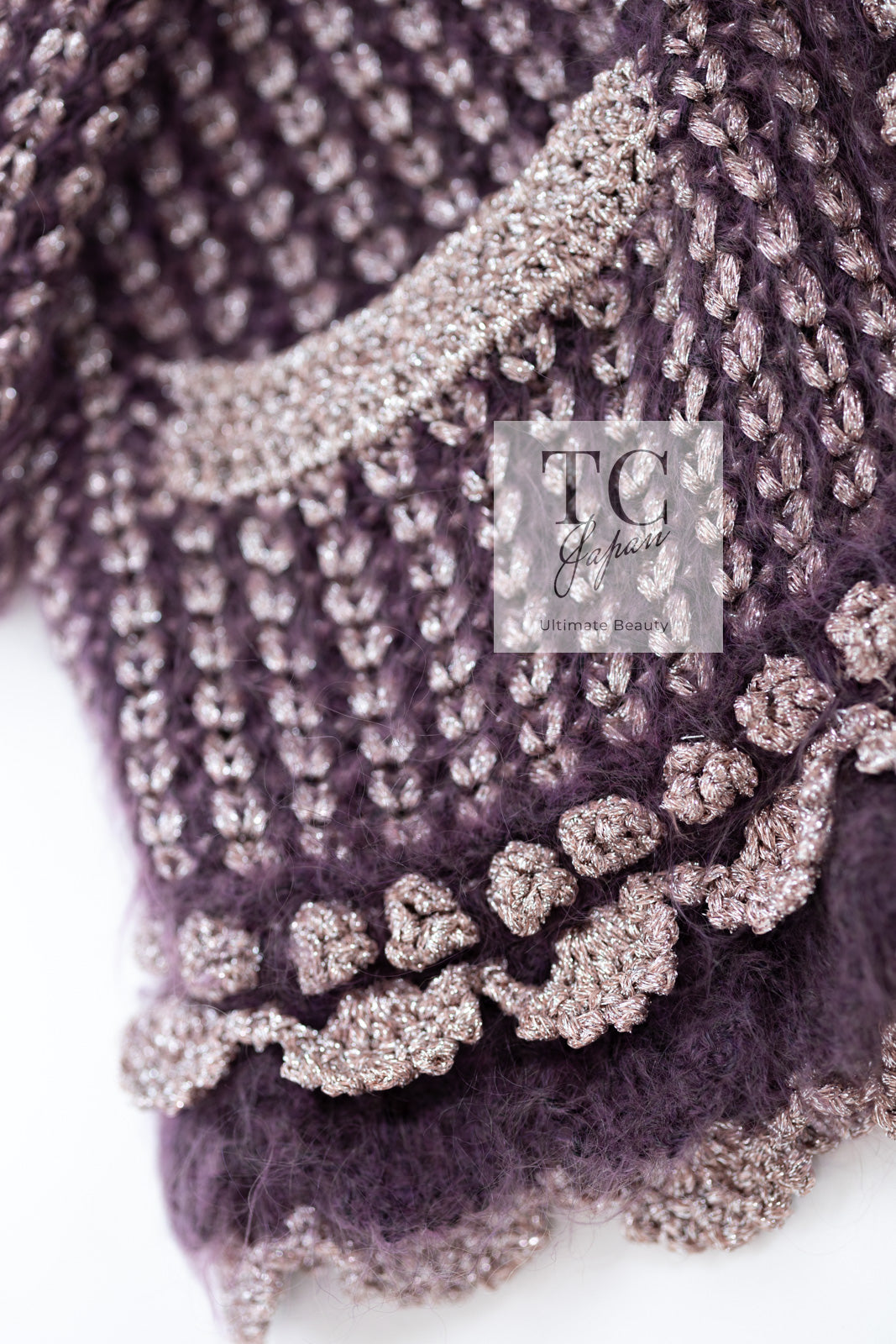 CHANEL 04PF Plum Purple Pink Mohair Knit Stretch Crochet Cardigan 38 シャネル プラム パープル ピンク モヘア 柔らか ニット ストレッチ かぎ編 クロシェット カーディガン 即発