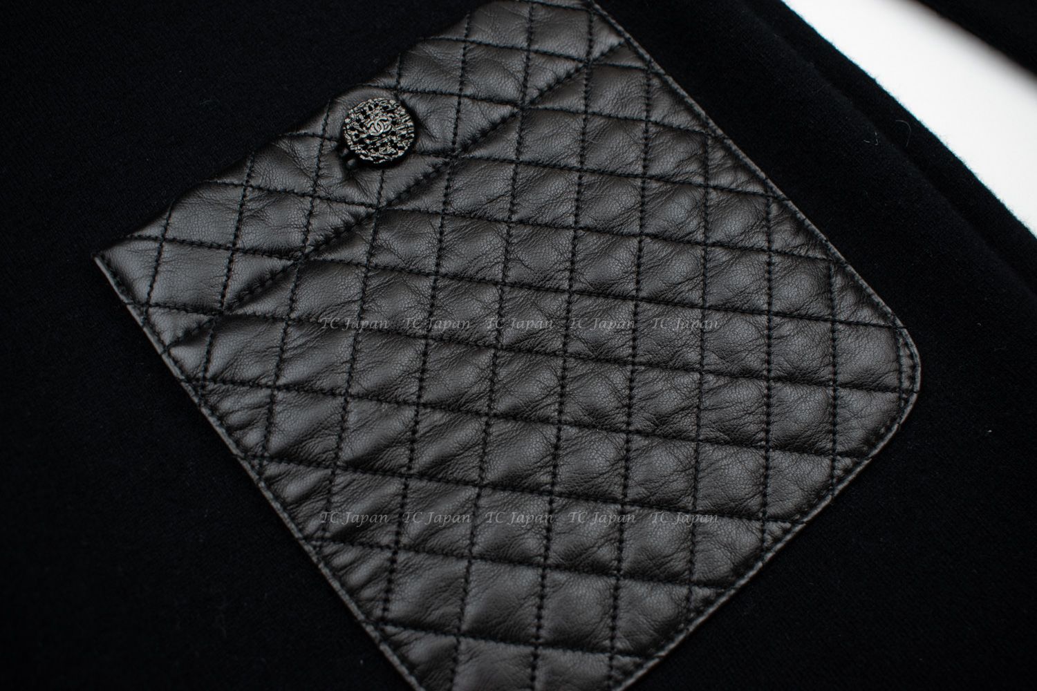 CHANEL 12A Black Wool Cashmere Lambskin Pocket Dress 36 シャネル ブラック ウール カシミア ラムスキン レザー マトラッセ ポケット ワンピース 即発