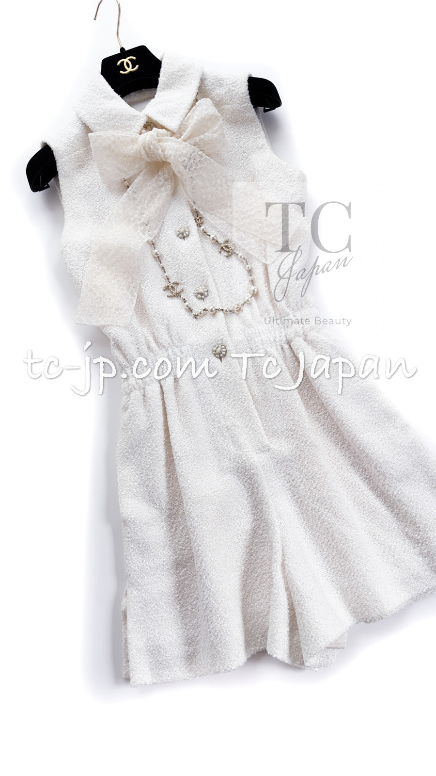 CHANEL 15C White Ivory Gripoix Buttons Bow Romper Jumpsuit 36 38 シャネル ホワイト アイボリー グリポワ 宝石 ボタン リボン ロンパース ジャンプ スーツ 即発