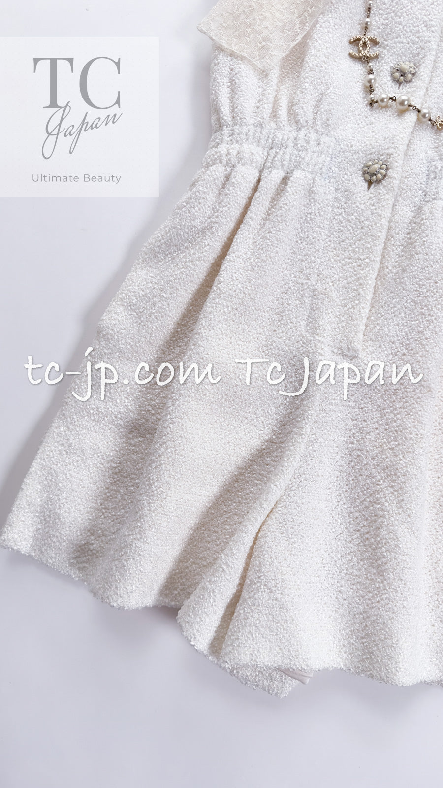 CHANEL 15C White Ivory Gripoix Buttons Bow Romper Jumpsuit 36 38 シャネル ホワイト アイボリー グリポワ 宝石 ボタン リボン ロンパース ジャンプ スーツ 即発