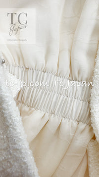 CHANEL 15C White Ivory Gripoix Buttons Bow Romper Jumpsuit 36 38 シャネル ホワイト アイボリー グリポワ 宝石 ボタン リボン ロンパース ジャンプ スーツ 即発