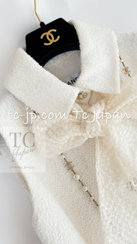 CHANEL 15C White Ivory Gripoix Buttons Bow Romper Jumpsuit 36 38 シャネル ホワイト アイボリー グリポワ 宝石 ボタン リボン ロンパース ジャンプ スーツ 即発
