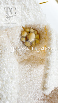 CHANEL 15C White Ivory Gripoix Buttons Bow Romper Jumpsuit 36 38 シャネル ホワイト アイボリー グリポワ 宝石 ボタン リボン ロンパース ジャンプ スーツ 即発