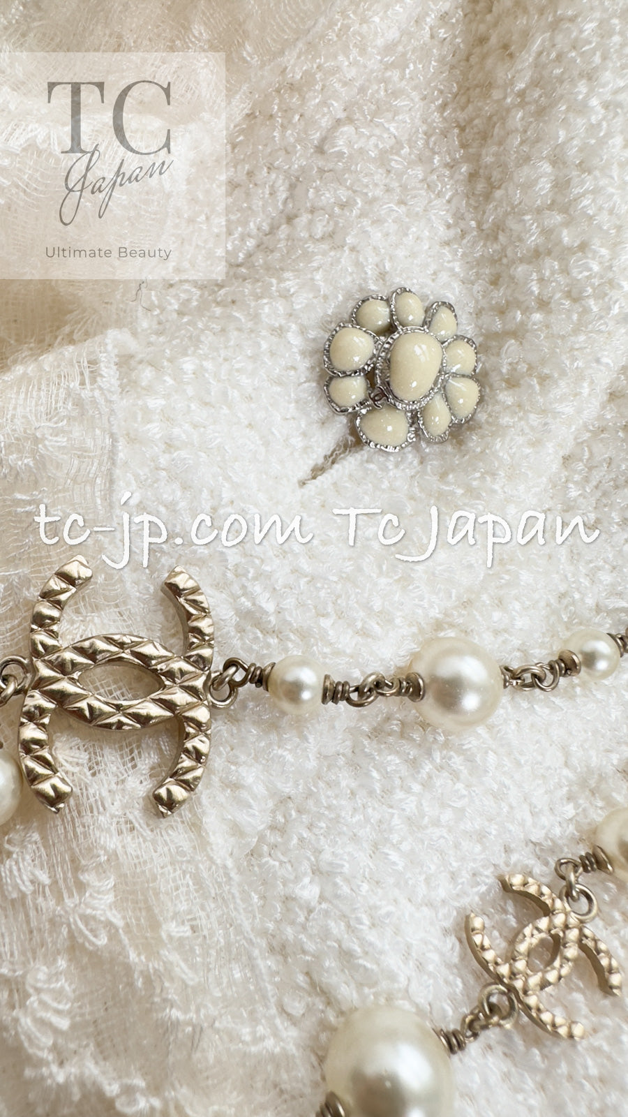 CHANEL 15C White Ivory Gripoix Buttons Bow Romper Jumpsuit 36 38 シャネル ホワイト アイボリー グリポワ 宝石 ボタン リボン ロンパース ジャンプ スーツ 即発