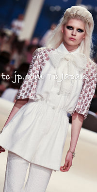 CHANEL 15C White Ivory Gripoix Buttons Bow Romper Jumpsuit 36 38 シャネル ホワイト アイボリー グリポワ 宝石 ボタン リボン ロンパース ジャンプ スーツ 即発