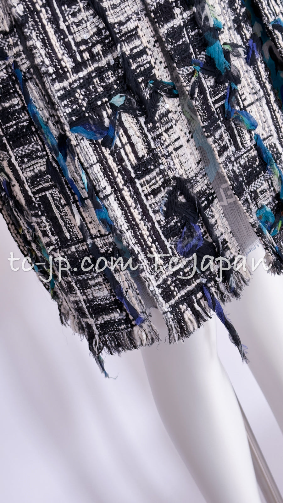 CHANEL 07C Black Blue Graffiti Tweed Dress 34 36 38 シャネル ブラック ブルー グラフィティ ツイード ワンピース 即発