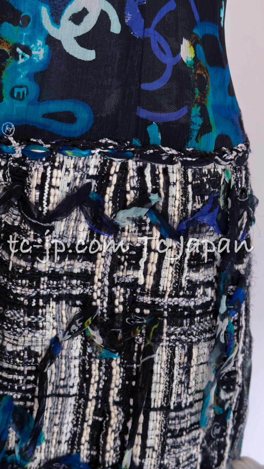 CHANEL 07C Black Blue Graffiti Tweed Dress 34 36 38 シャネル ブラック ブルー グラフィティ ツイード ワンピース 即発