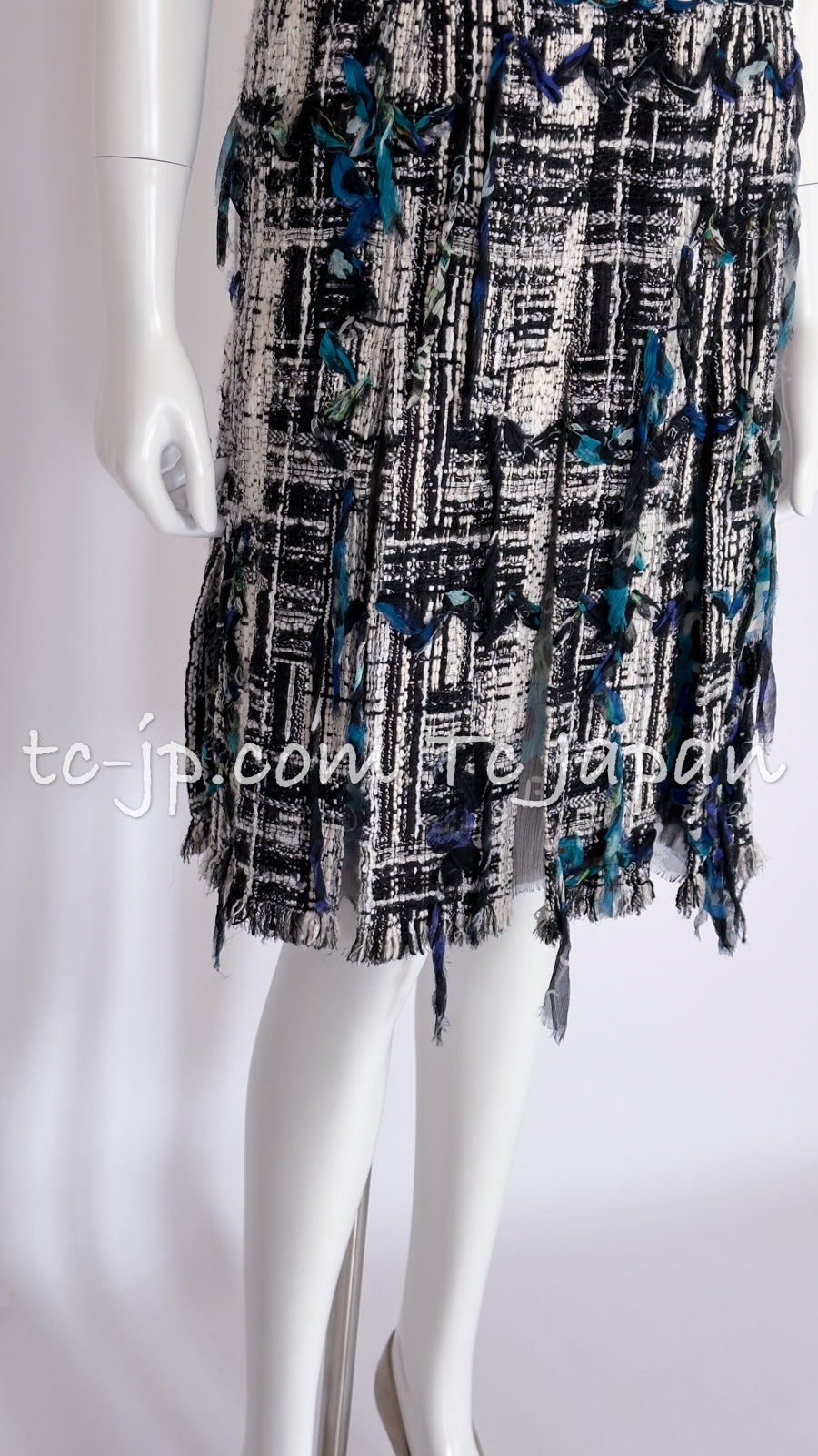 CHANEL 07C Black Blue Graffiti Tweed Dress 34 36 38 シャネル ブラック ブルー グラフィティ ツイード ワンピース 即発