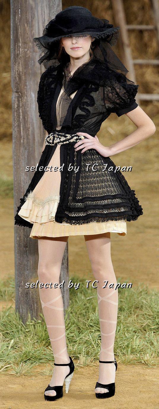 CHANEL 10S Nude Tan Beige Fringe Knit Dress 38 シャネル ベージュ グラデュエーション フリンジ ニット ワンピース 即発