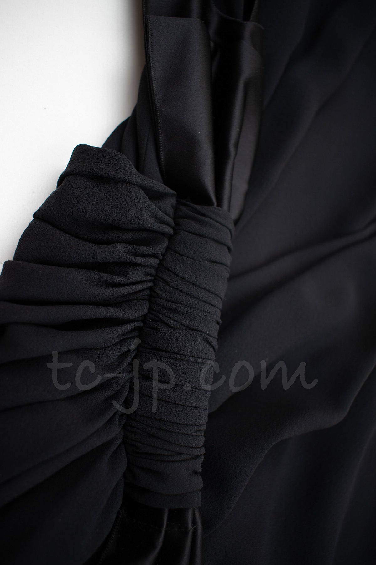CHANEL 07A Cameron Diaz Ribbon Trim Black Silk Cocktail Dress 34 シャネル キャメロンディアス着 リボン飾り ブラック シルク カクテル ドレス ワンピース 即発