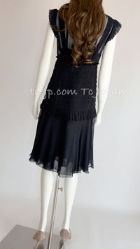 CHANEL 02S Black Silk Sleeveless Pleated Dress 38 シャネル ブラック シルク ノースリーブ プリーツ ワンピース 即発