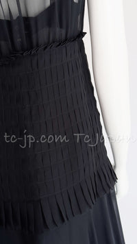 CHANEL 02S Black Silk Sleeveless Pleated Dress 38 シャネル ブラック シルク ノースリーブ プリーツ ワンピース 即発