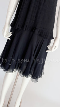 CHANEL 02S Black Silk Sleeveless Pleated Dress 38 シャネル ブラック シルク ノースリーブ プリーツ ワンピース 即発