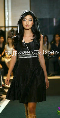 CHANEL 07C Black White Keira Knightley Silk Tafta Cocktail Dress 36 38 シャネル ブラック ホワイト女優 キーラ ナイトレイ 着 シルク タフタ カクテル ドレス ワンピース 即発