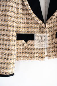 CHANEL 06S Ivory Creme Gold Tone Tweed Jacket Skirt Suit Sharon Stone 36 38 シャネル アイボリー クリーム ゴールド  ツイード ジャケット スカート スーツ 女優シャローン ストーン 即発