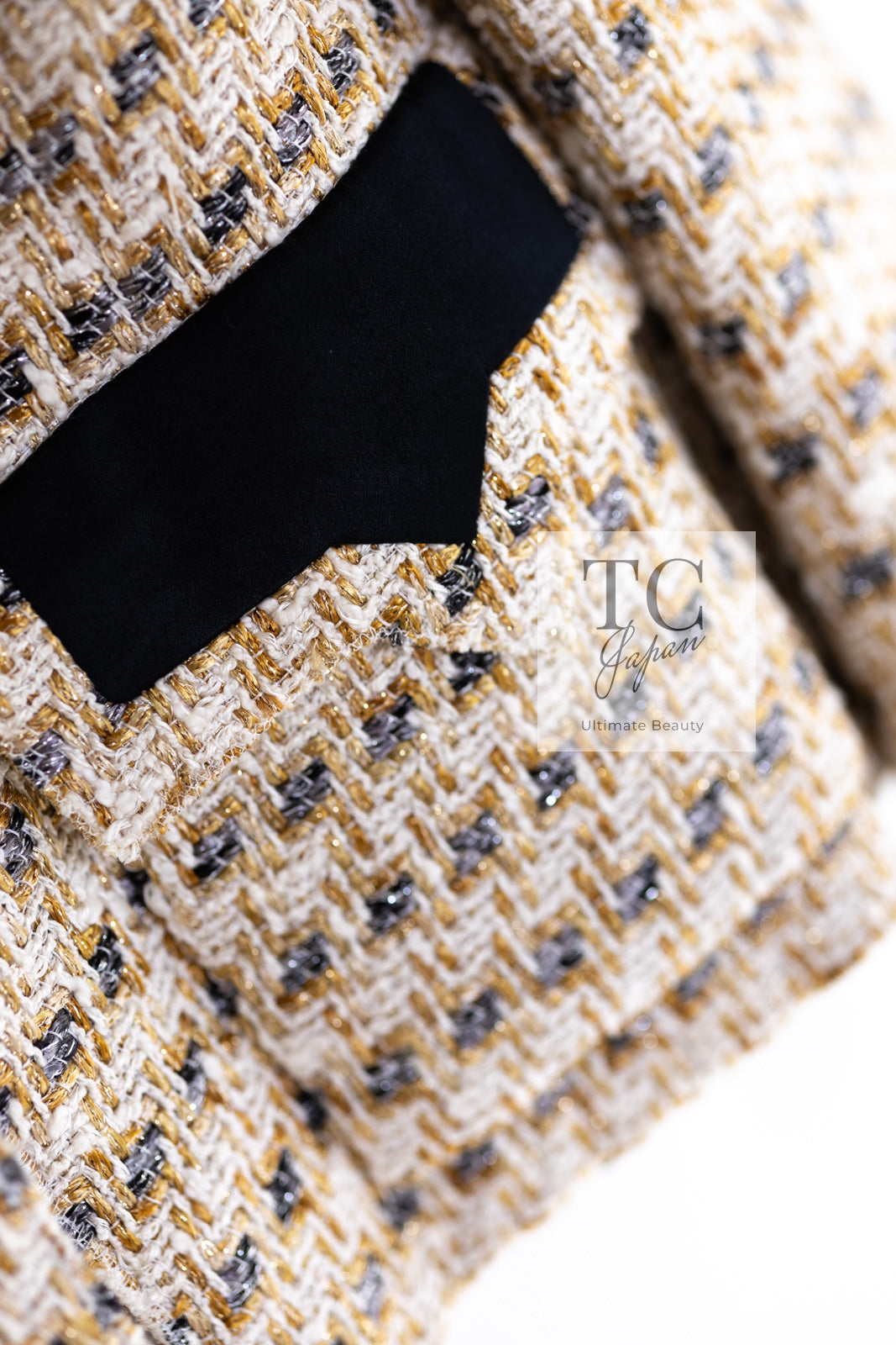 CHANEL 06S Ivory Creme Gold Tone Tweed Jacket Skirt Suit Sharon Stone 36 38 シャネル アイボリー クリーム ゴールド  ツイード ジャケット スカート スーツ 女優シャローン ストーン 即発