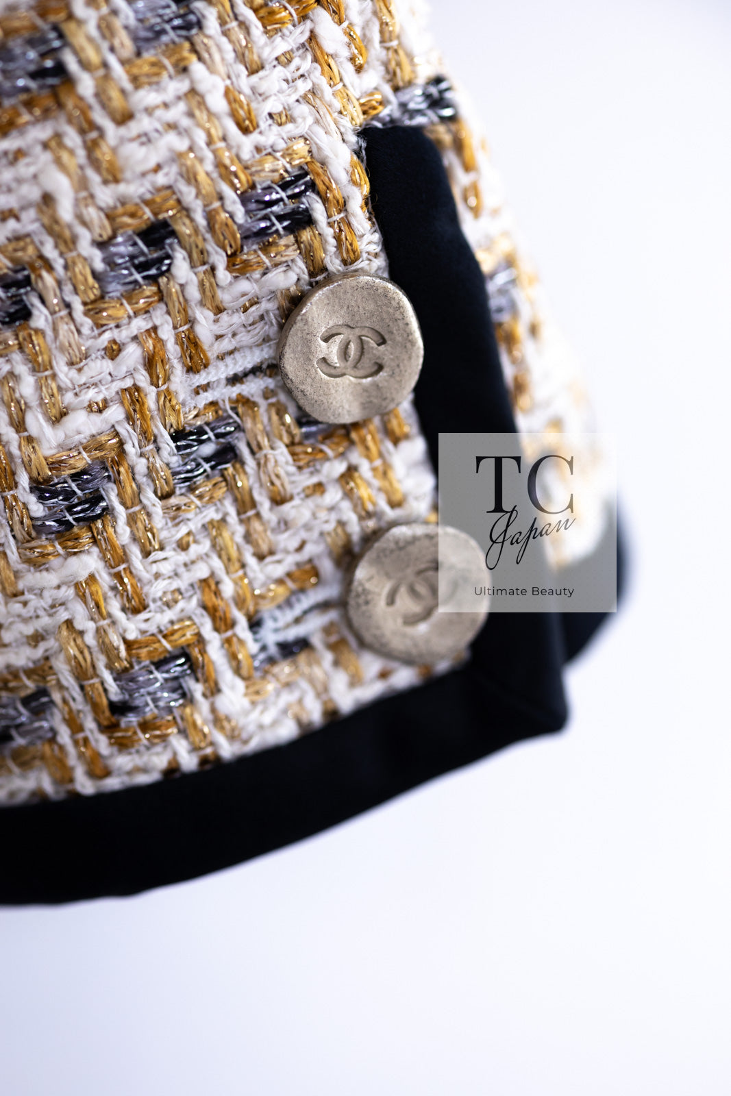 CHANEL 06S Ivory Creme Gold Tone Tweed Jacket Skirt Suit Sharon Stone 36 38 シャネル アイボリー クリーム ゴールド  ツイード ジャケット スカート スーツ 女優シャローン ストーン 即発