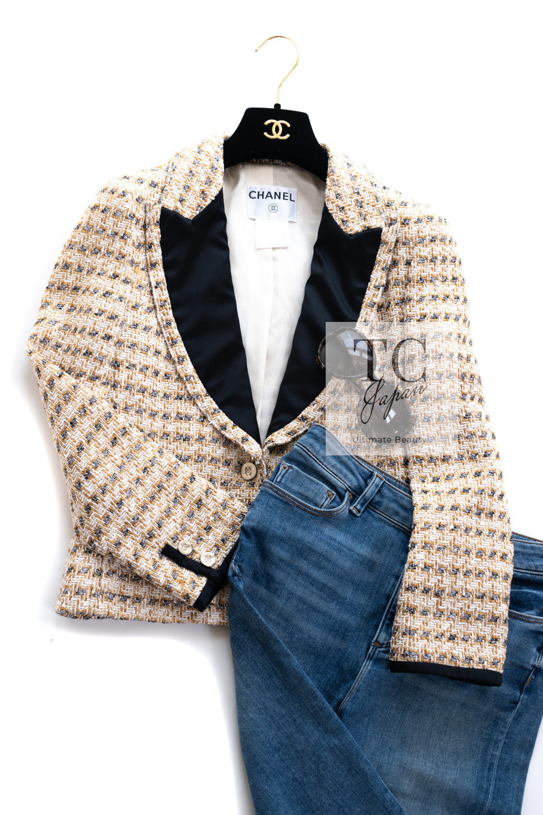 CHANEL 06S Ivory Creme Gold Tone Tweed Jacket Skirt Suit Sharon Stone 36 38 シャネル アイボリー クリーム ゴールド  ツイード ジャケット スカート スーツ 女優シャローン ストーン 即発